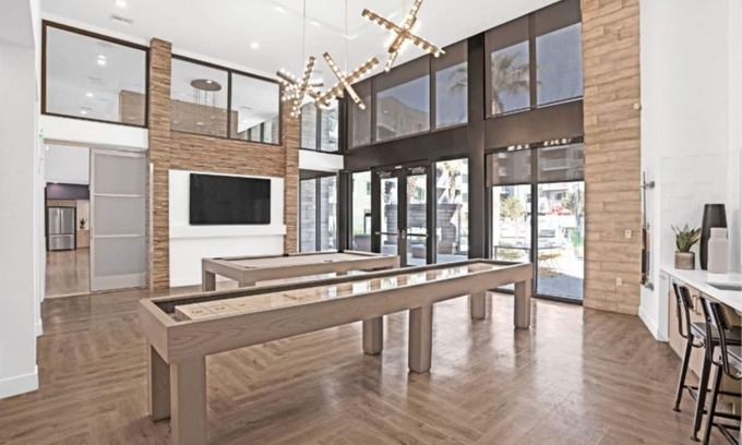 Fremont Condo | Elegant 2BR Condo w Pool & Fire Pit at Aya Apartments