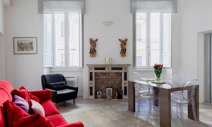 Rione XIV Borgo Apartment | Elegant 3 bdr apartment near Campo dei Fiori