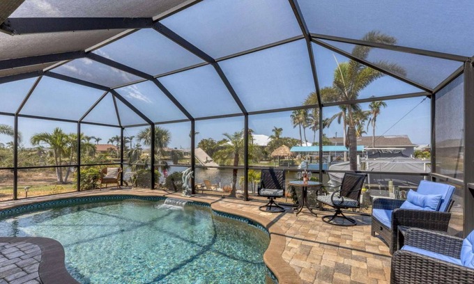Charlotte Harbor House | Elegant 3bd home right on canal (CH904)