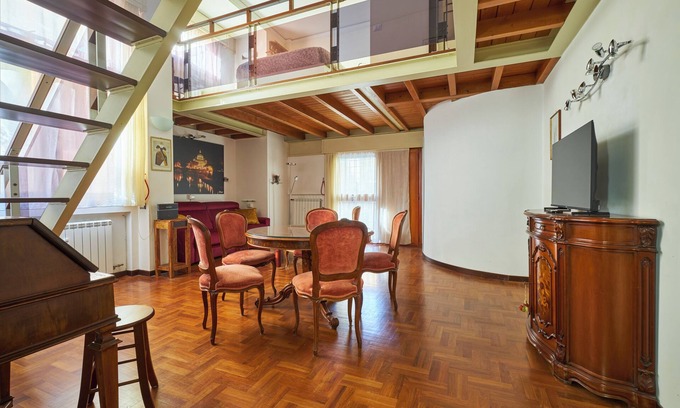 Parioli Apartment | Elegant apartment in Parioli 10 minutes from Galleria Borghese