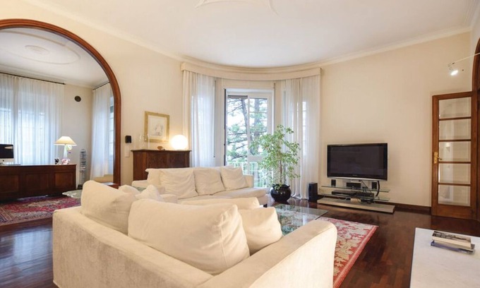 Albenga House | Elegant apartment in the city center and a few meters from the sea