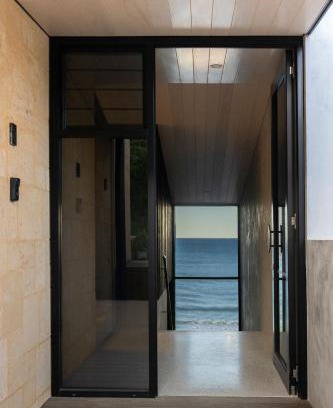 Sunshine Beach House | Elegant Beach House & Whale Watching Gem