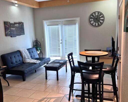 Palm Coast Apartment | Elegant Condo - European Charm