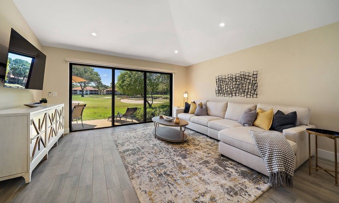 Hunt Club Cottage | Elegant Cottage With Stunning Golf View at PGA National