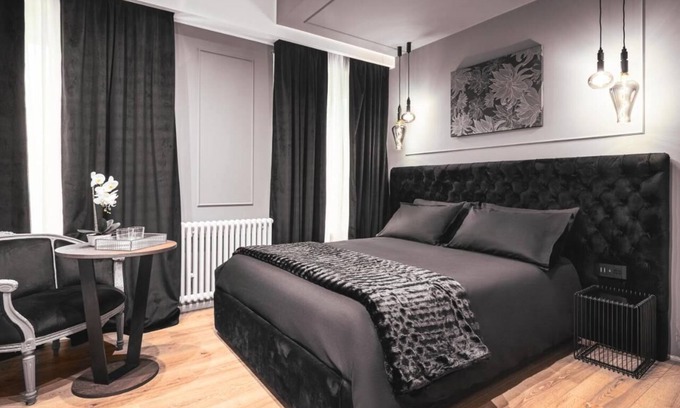 Ruggero Settimo House | Elegant room with Jacuzzi in historic center of Palermo