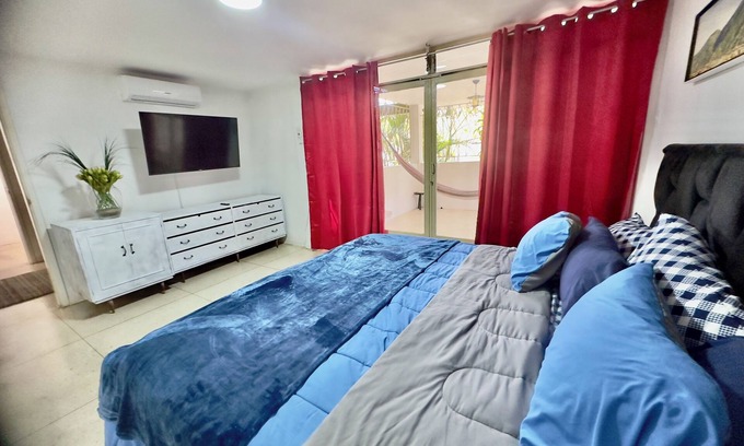 Chacao Apartment | Elegant & Spacious 3-Bedroom, 3-Bath Apartment, Large Terraces, wifi & smartv