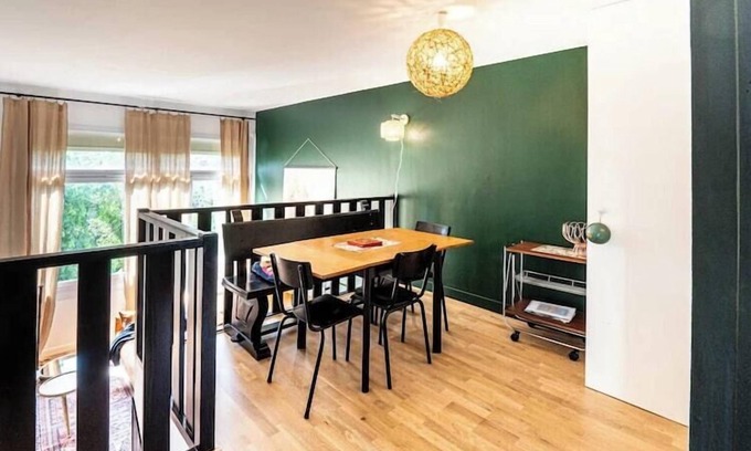 Honfleur Apartment | Elegant Triplex with Private Parking-2BR/4P-Honfleur