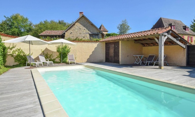 Saint-Medard-d'Excideuil Villa | Elegant Villa in Saint-Médard