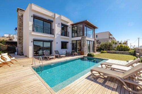 Dagbelen Villa | Elegant Villa Private Pool & Stunning Views