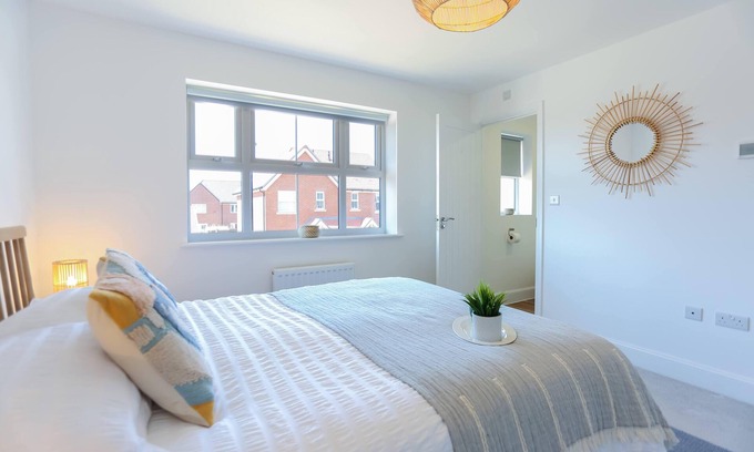 Wittering House | 'Elements' 3 bed home in Bracklesham Bay