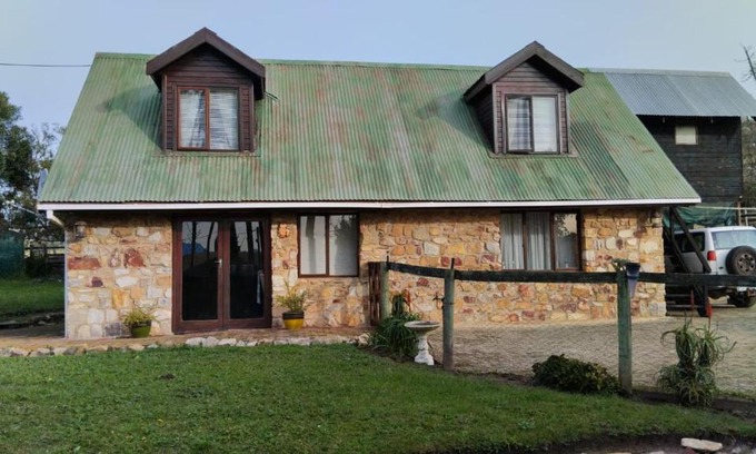Buffalo Hills Game Reserve Ski Chalet | Elephant View