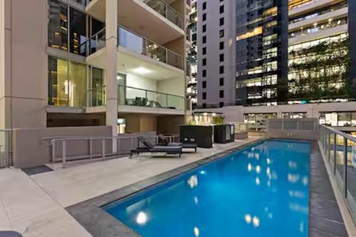 Brisbane Central Business District Apartment | Elevate Brisbane City - Views, Pool, Sauna & Gym
