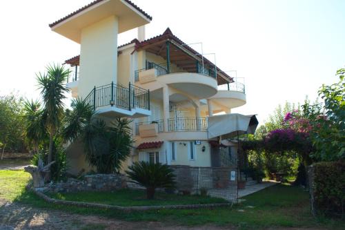 Mikri Mantineia House | ELGEORGE HOME