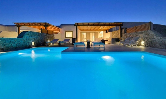 Elia House | Elia Complex Mykonos 3 Pools & 9 Beds