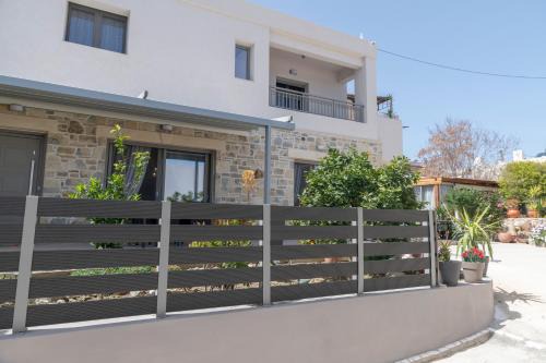 Pitsidia Apartment | Elixrysos Apartment 2