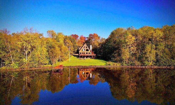 Bergland House | Elk House Hideaway on Lake Gogebic~Hot Tub & Sauna