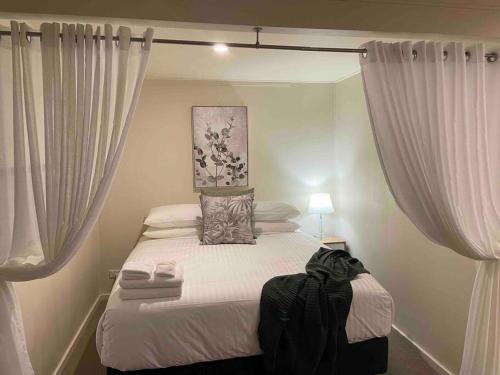 North Hobart Apartment | Elliston Cottage North Hobart x 2