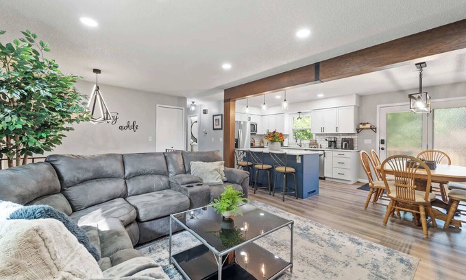 Maple Grove House | Elm Creek Retreat in Maple Grove
