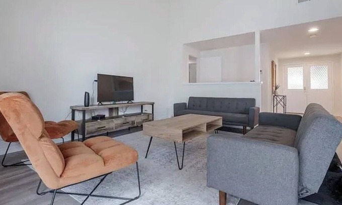 Sunland-Tujunga House | Elm Mountain View Fire pit, quiet and more
