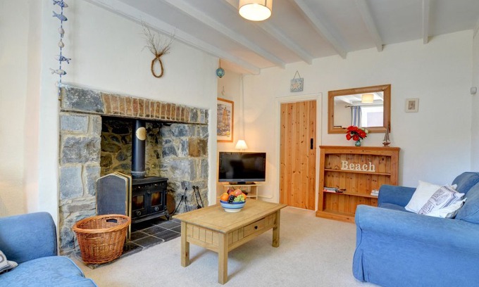 New Quay House | Elvor - Four Bedroom House, Sleeps 7