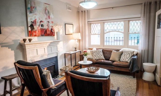 Elwood House | Elwood Beach Calming Tones - Rejuvenate Stays
