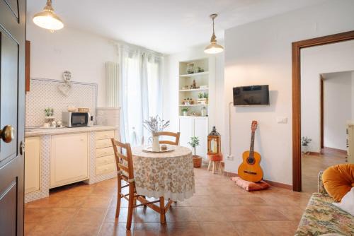 Lucca Historical Center Apartment | Ema's guest house