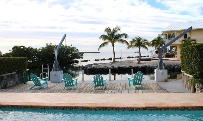 Monroe County House | EMAIL WITHIN FOR ALL INQUIRES DIRECT OCEANFRONT JEWEL,Heated Salt Pool,70Ft Doc