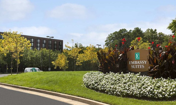 Richmond Hotel | Embassy Suites by Hilton Richmond