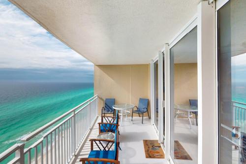 Panama City Beach Apartment | Emerald Beach Resort 2227
