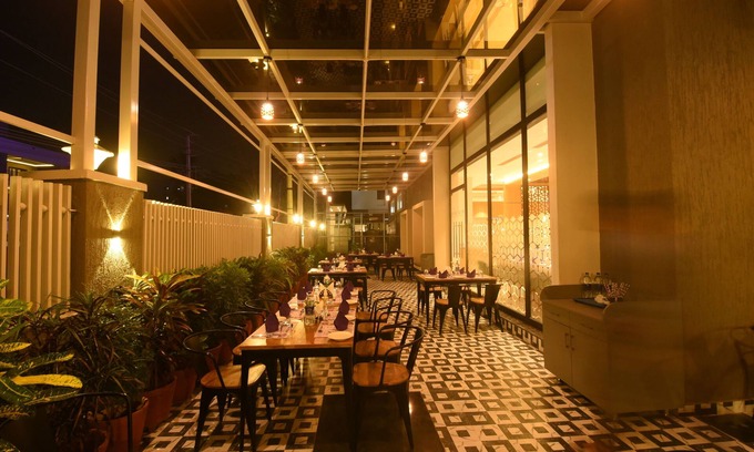 Mysore Hotel | Emerald Clarks Inn Suite