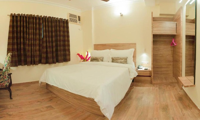 Ballygunge House | Emerald Suites