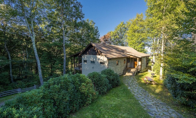 Maggie Valley Cabin | Enchanted Mountain Hideout