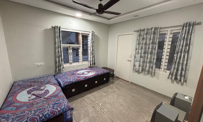 Infocity House | Enchanting 1-bedroom Homestaywith Attached washroom and separate entry