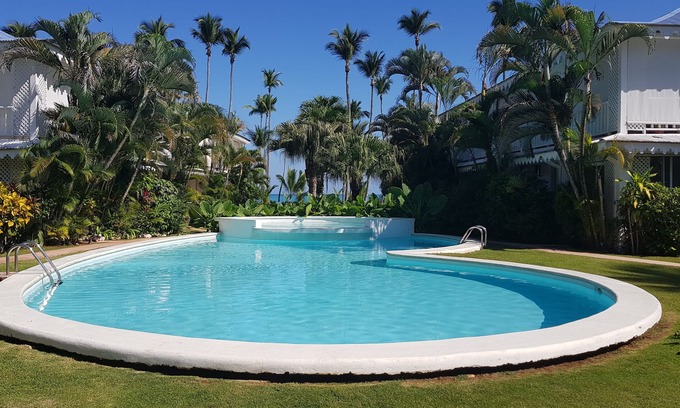 Las Terrenas Apartment | Enchanting 2-bedroom apartment with Pool and direct Beach access in Las Terrenas
