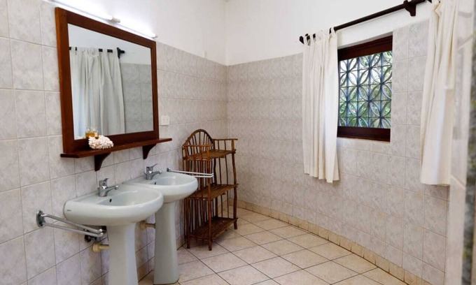 Kwale Villa | Enchanting 3-bedroom villa with WiFi in Diani