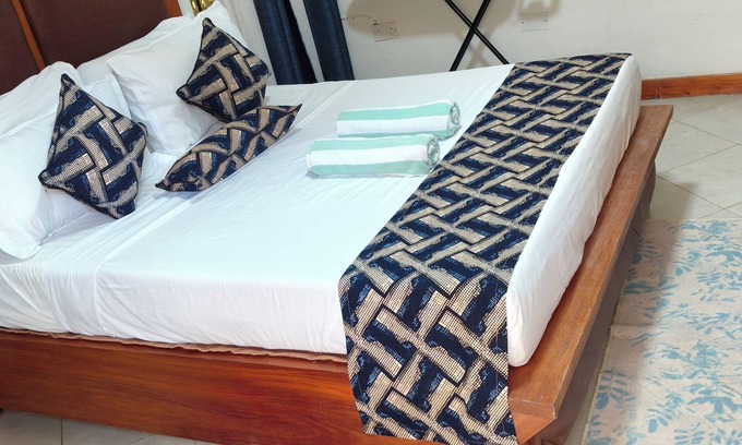Diani Beach Apartment | Enchanting apartment with AC in vibrant Diani