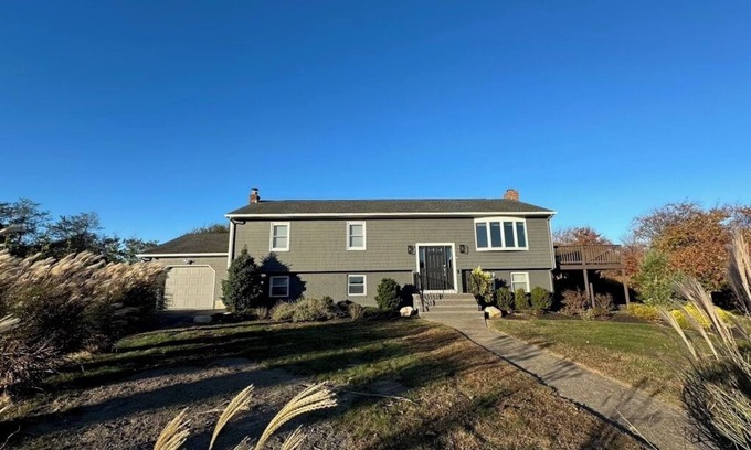 Kenyon House | Enchanting Fully Remodeled Home with A/C In Highly Sought after Eastwood Look!