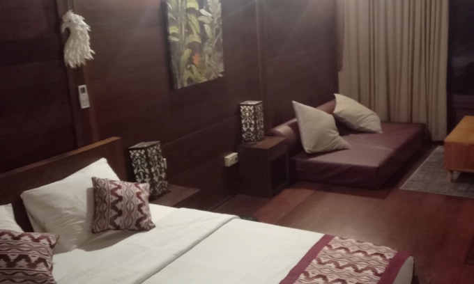 Lodtunduh House | Enchanting wooden house with AC in Ubud for a relaxing getaway