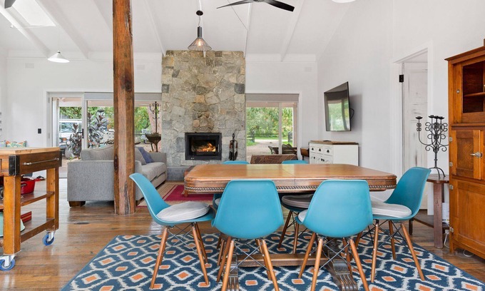 Somers House | Endless somers await in this enchanting seaside oasis