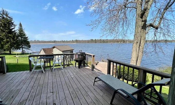 Oscoda House | Endless Summer(Oscoda, Mi) Sleeps 7, Waterfront, Indoor Pool, Hot Tub