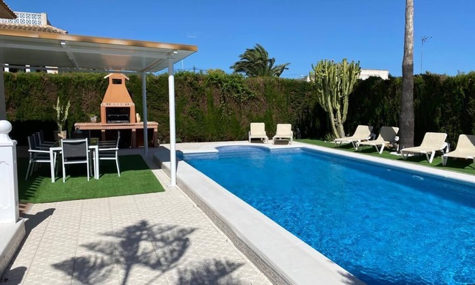 Quesada Ski Chalet | Enjoy a charming villa