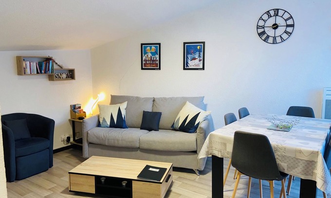 Villarodin-Bourget Apartment | Enjoy a cozy n'est in the mountains with a view of the snow-capped mountains.