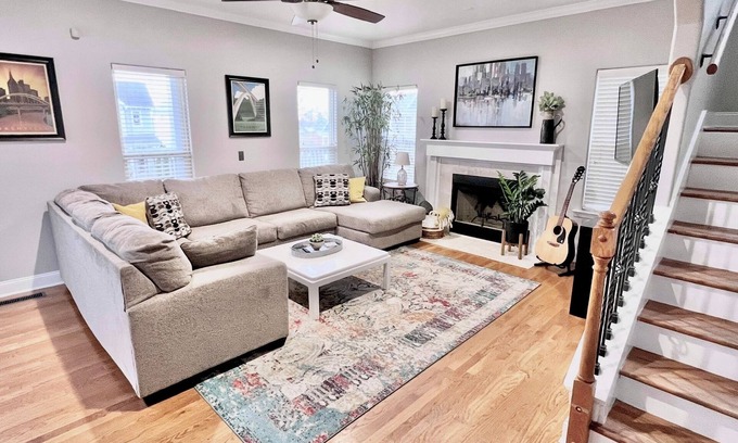 Historic Edgefield House | Enjoy a spacious private residence loaded with amenities and amazing views!
