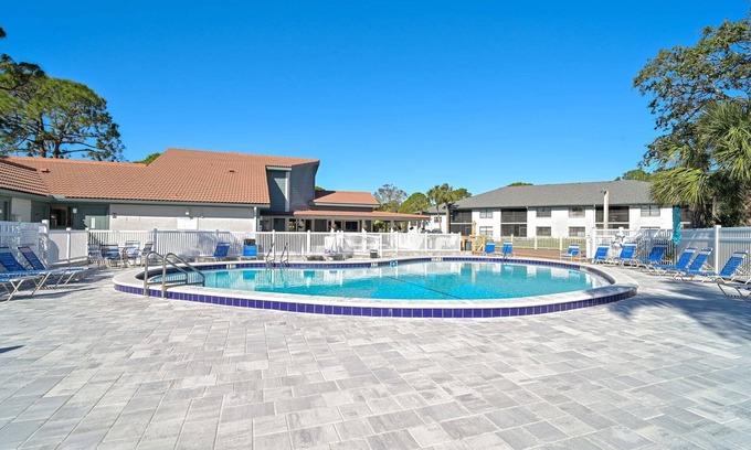 South Bradenton Condo | Enjoy A Suncoast Retreat: 15% off unit Nov 30!