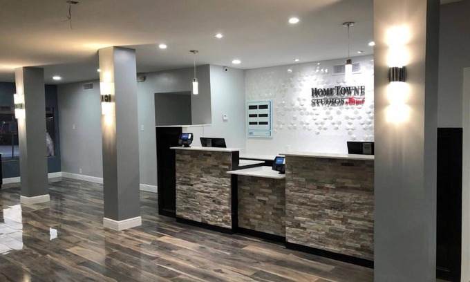 Arena District House | Enjoy Affordable Comfort Near San Antonio Zoo – Great for Tourists - 4 Units