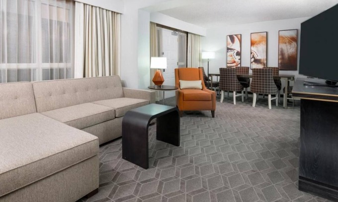 Park Central Hotel | Enjoy Free Made-to-Order Breakfast Daily! FREE Parking, Indoor Pool!