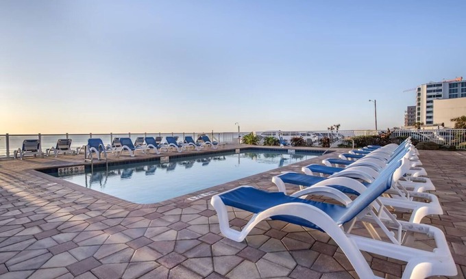 Seabreeze Park Hotel | Enjoy Ocean Views from Your Relaxing Haven w/Balcony | Near Daytona Attractions