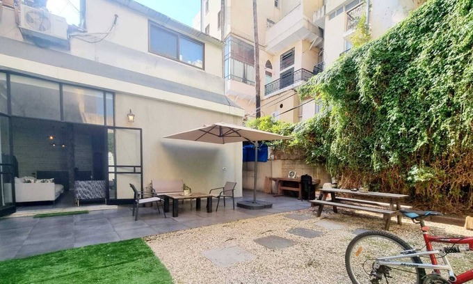 Jaffa Apartment | Enjoy the atmosphere and excellent location in the Jaffa flea market area
