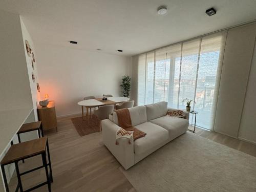 Ostend Apartment | Enjoy the Belgian coast with indoor heated swimmingpool and fitness