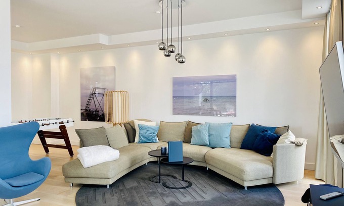 Sellin Apartment | Enjoy the sea: luxury apartment in Villa Claire with its own sauna, fireplace and balcony